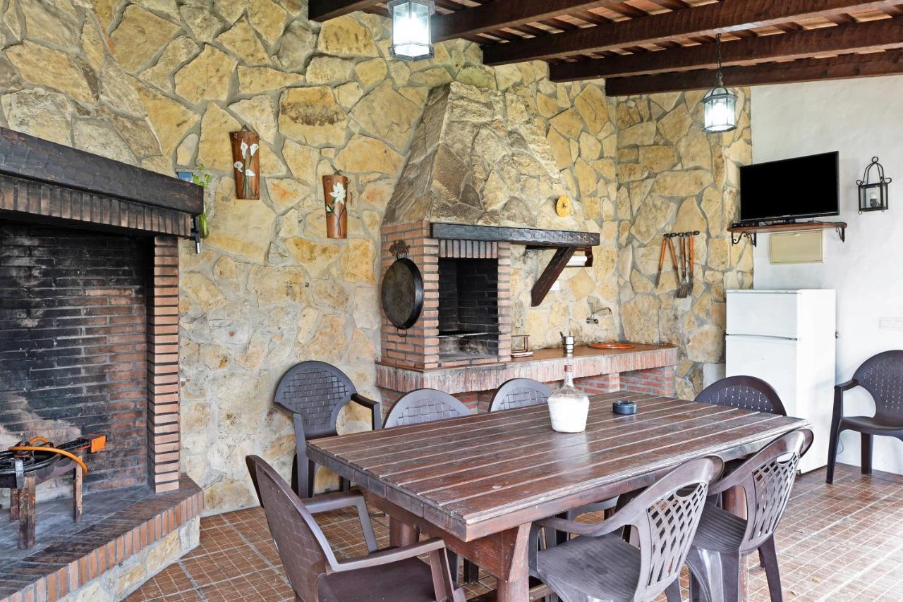 Villa Mendoza コニル・デ・ラ・フロンテラ エクステリア 写真